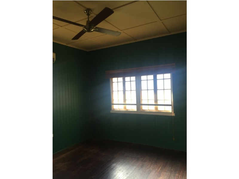 22 West Street, Childers QLD 4660