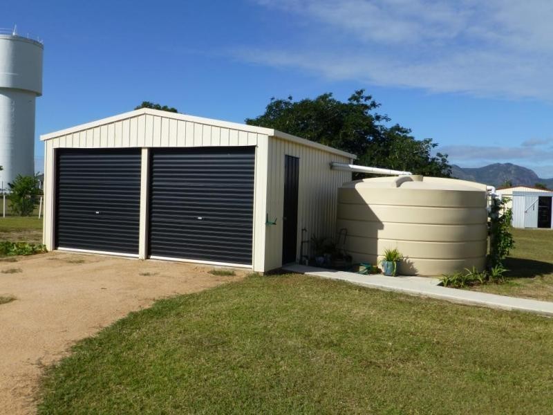3 HORTON STREET, Biggenden QLD 4621