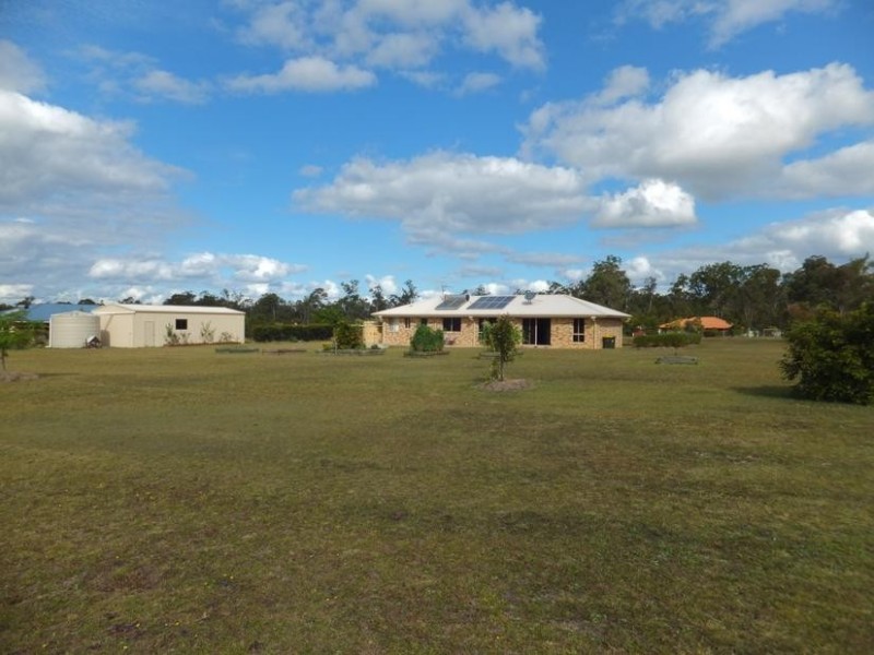 10 RHYTHM RISE, Redridge QLD 4660