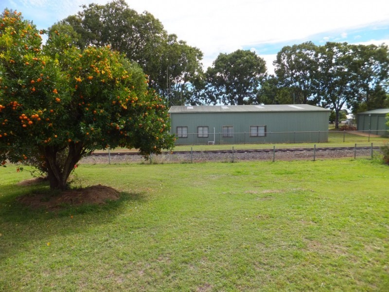 7 CRESCENT STREET, Childers QLD 4660