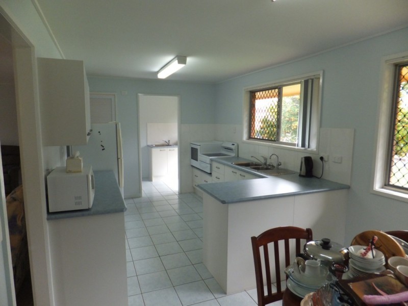 7 CRESCENT STREET, Childers QLD 4660