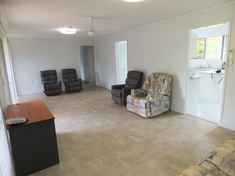 7 CRESCENT STREET, Childers QLD 4660