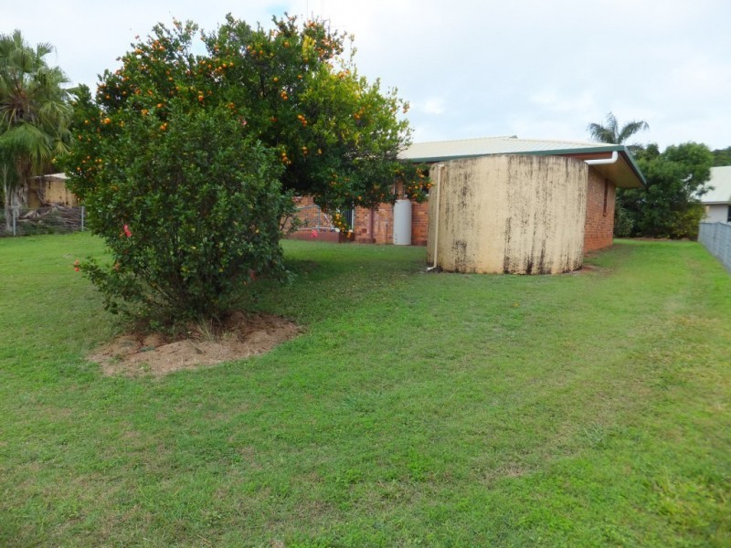 7 CRESCENT STREET, Childers QLD 4660