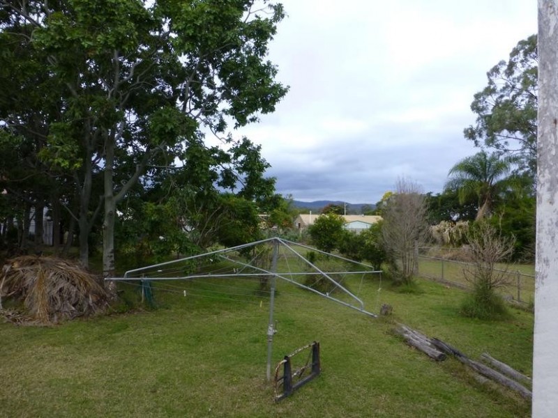 5 EDWARD STREET, Biggenden QLD 4621
