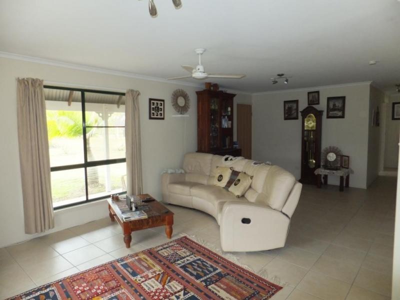 3 BLUE GUM DRIVE, Redridge QLD 4660