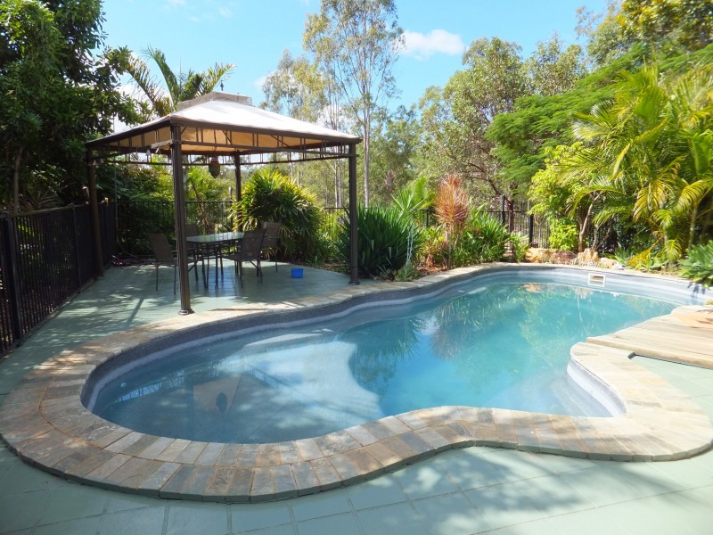 264 RAINBOWS ROAD, South Isis QLD 4660