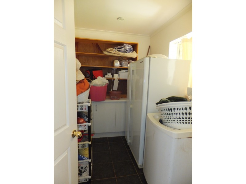 264 RAINBOWS ROAD, South Isis QLD 4660