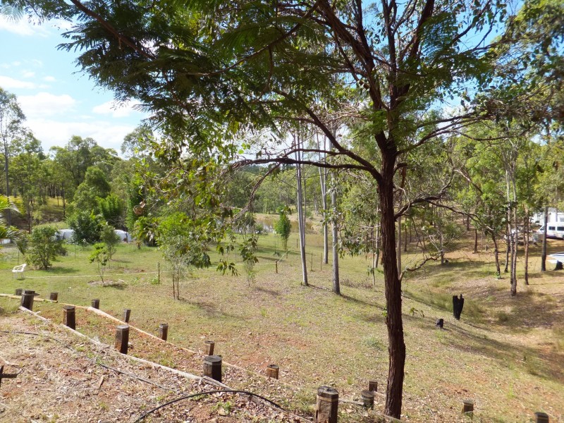 264 RAINBOWS ROAD, South Isis QLD 4660