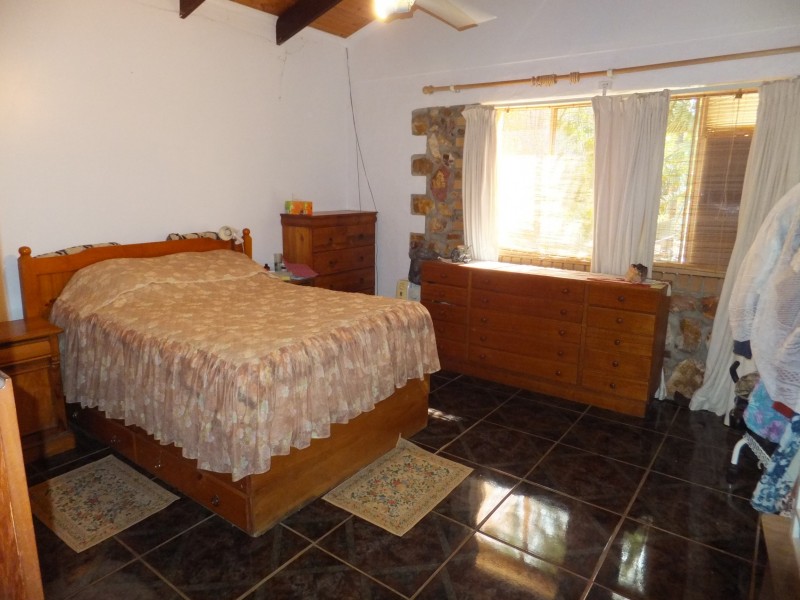 264 RAINBOWS ROAD, South Isis QLD 4660