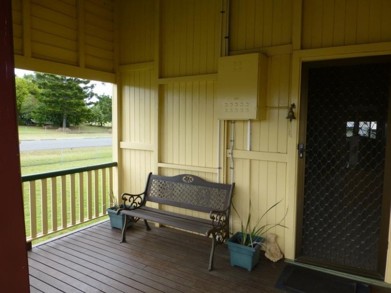6 WALSH STREET, Biggenden QLD 4621