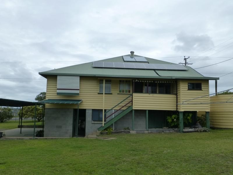 6 WALSH STREET, Biggenden QLD 4621