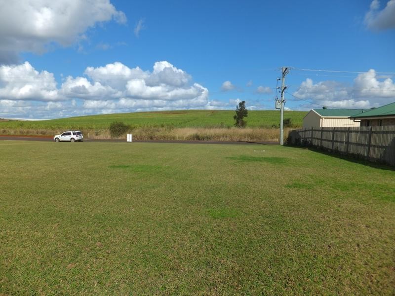 17 PIONEER AVENUE, Childers QLD 4660