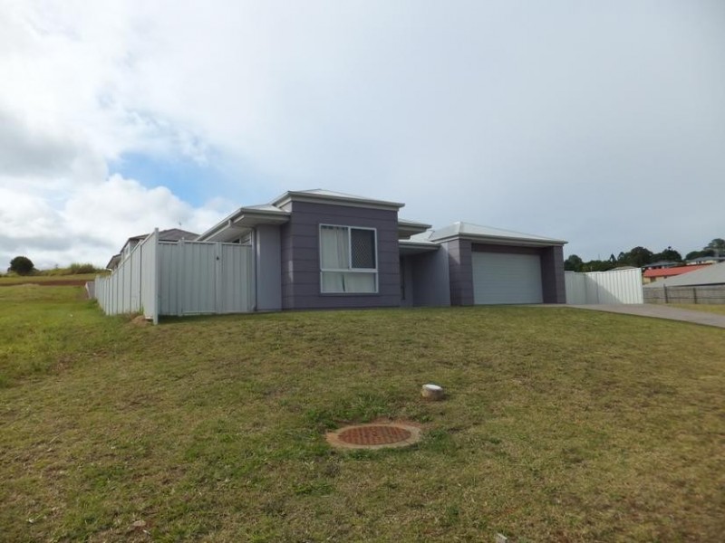 22 PIONEER AVENUE, Childers QLD 4660