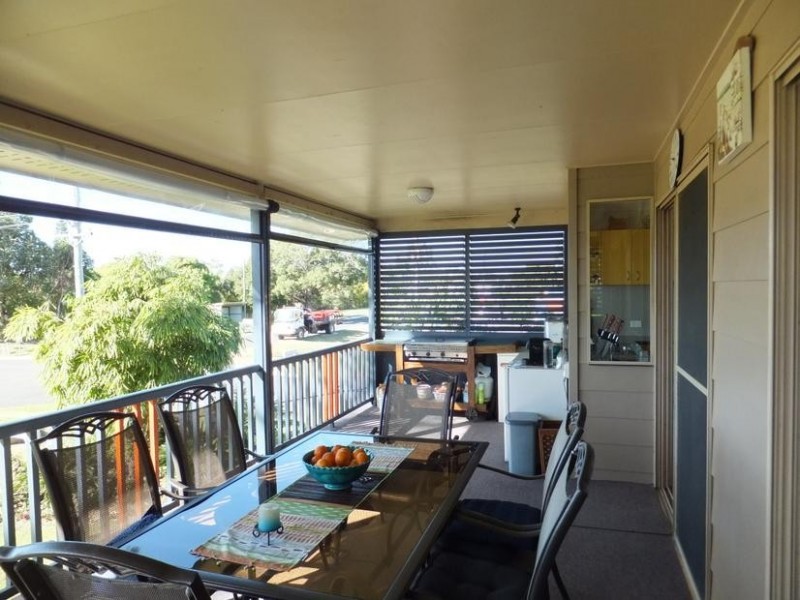 9 HUME STREET, Buxton QLD 4660