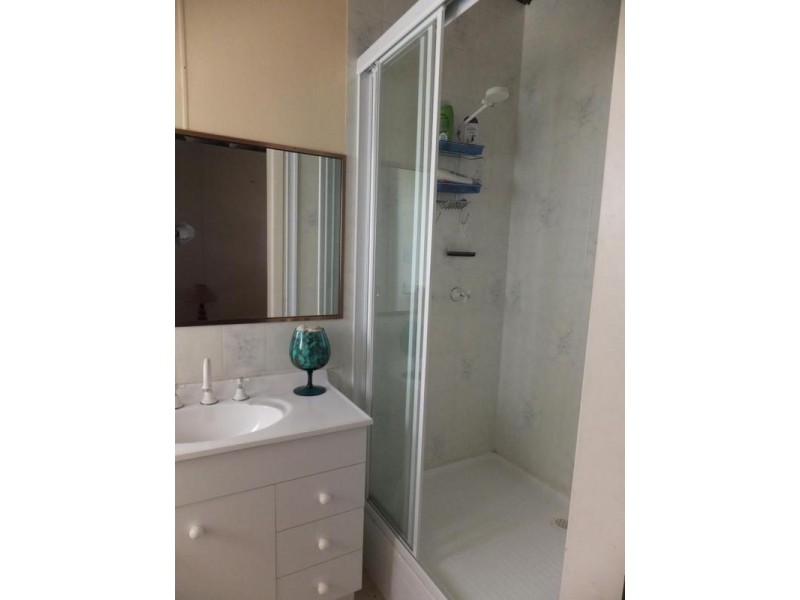 9 HUME STREET, Buxton QLD 4660