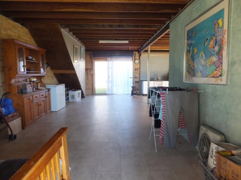 9 HUME STREET, Buxton QLD 4660