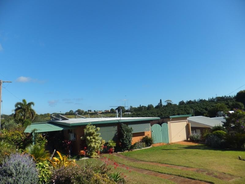 15 CEVN STREET, Childers QLD 4660