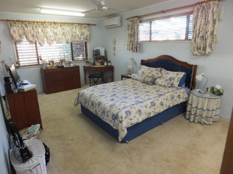 15 CEVN STREET, Childers QLD 4660