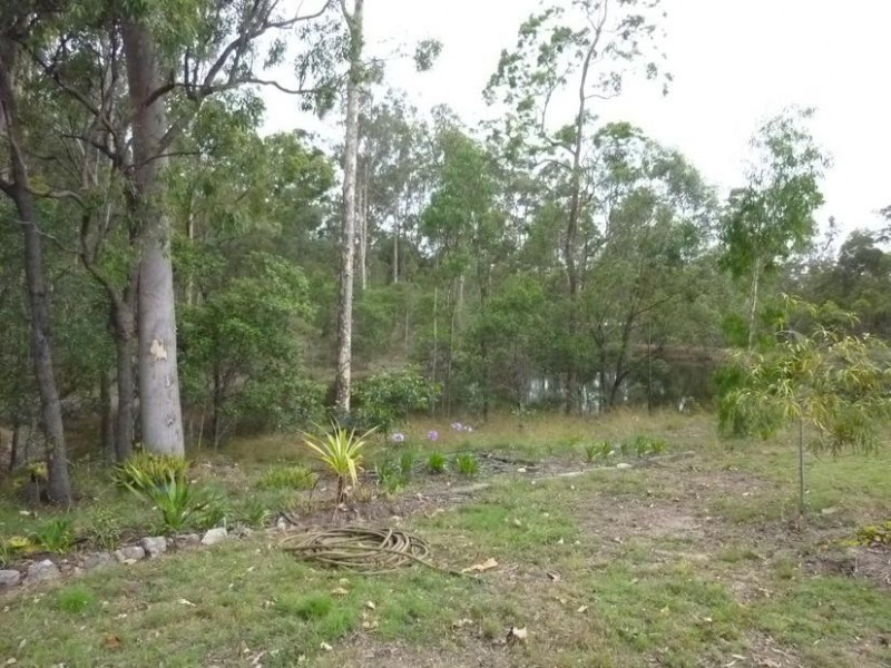 263 RAINBOWS ROAD, South Isis QLD 4660