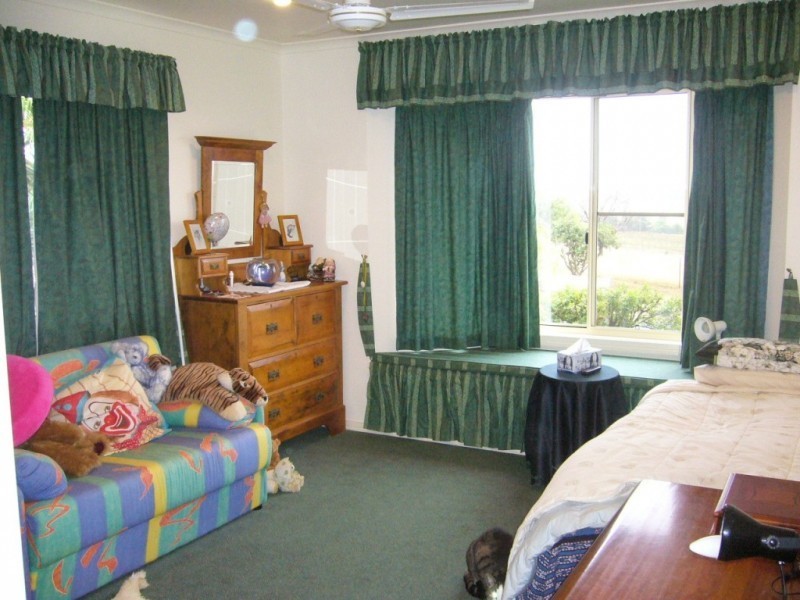 89 NORTH ISIS ROAD, North Isis QLD 4660