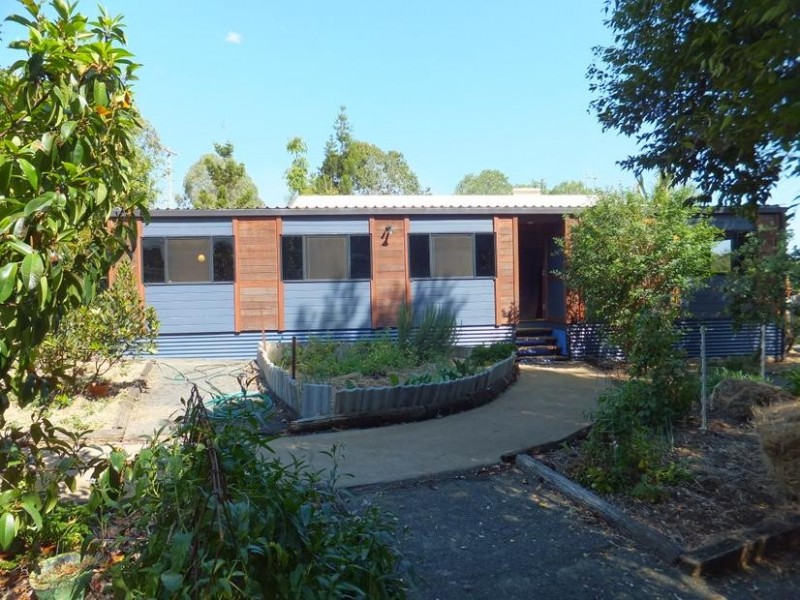 106 GELSOMINOS ROAD, South Isis QLD 4660