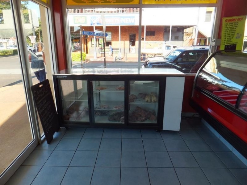 112 CHURCHILL STREET, Childers QLD 4660