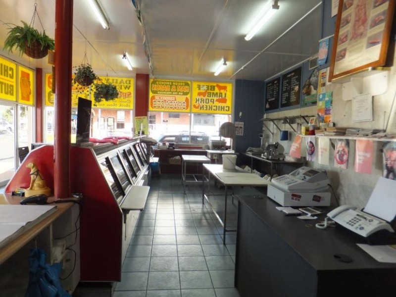 112 CHURCHILL STREET, Childers QLD 4660