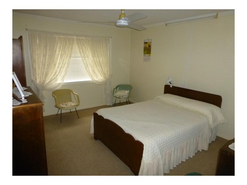 64 ALICE STREET, Biggenden QLD 4621