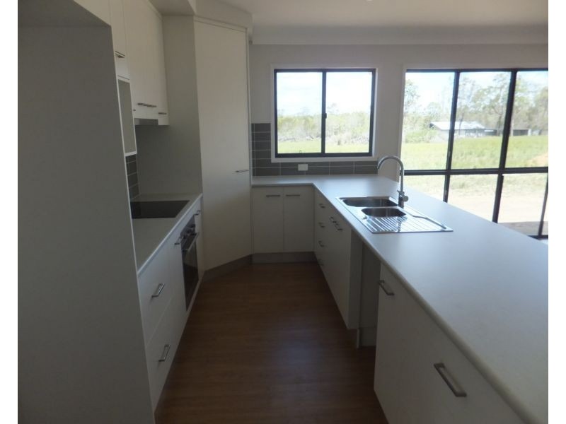 24 FLYNN DRIVE, Redridge QLD 4660