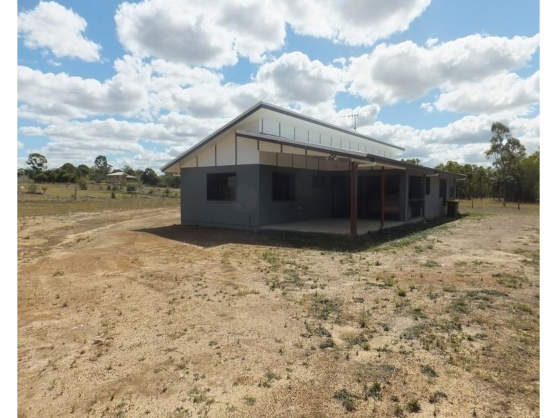 24 FLYNN DRIVE, Redridge QLD 4660