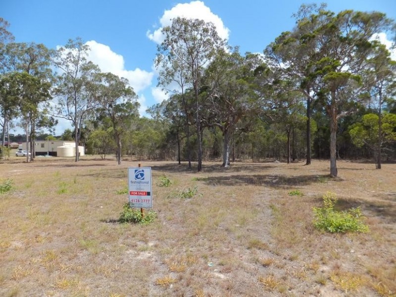 10 BURRUM STREET, Buxton QLD 4660