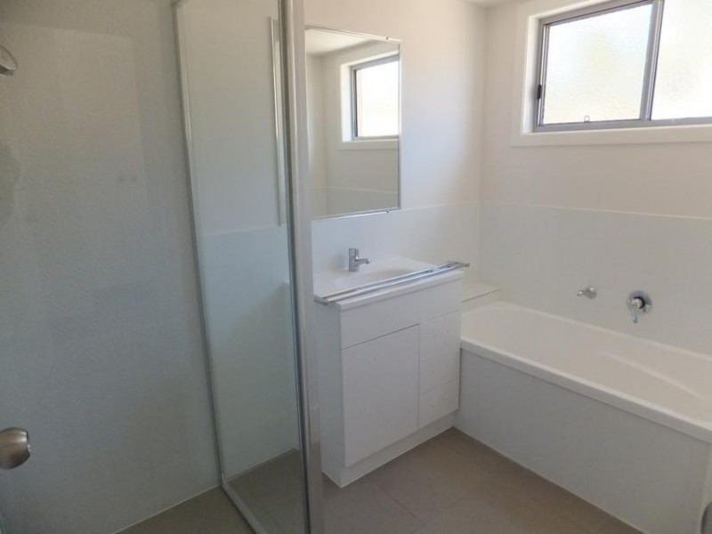 6 STRINGYBARK COURT, Apple Tree Creek QLD 4660