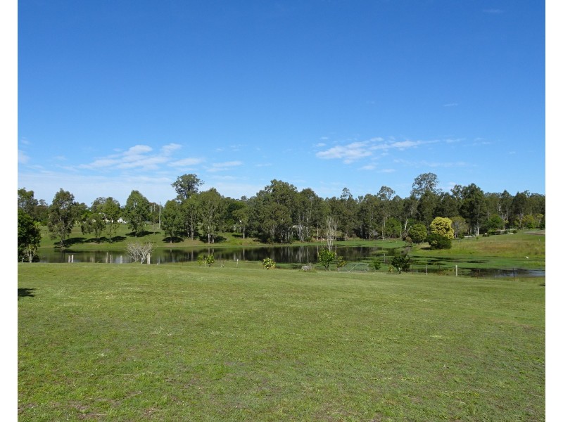 21 LAKE VIEW DRIVE, Apple Tree Creek QLD 4660