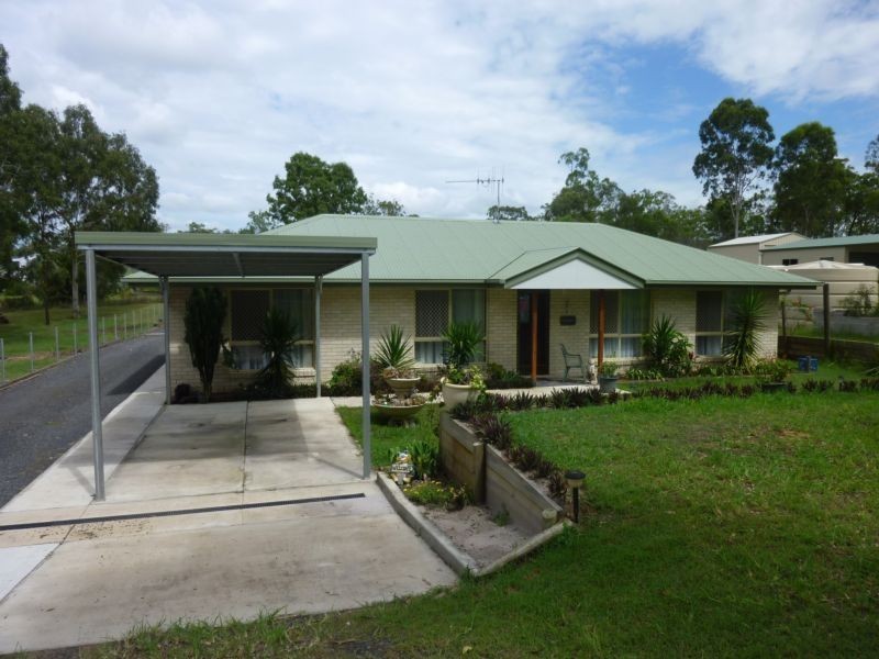 8 WALLACE STREET, Apple Tree Creek QLD 4660
