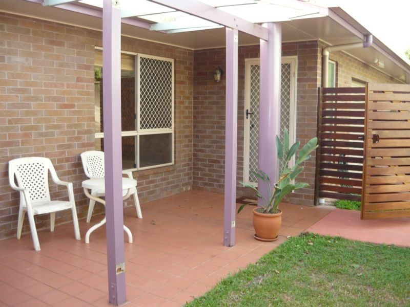 1/5 Cevn Street, Childers QLD 4660