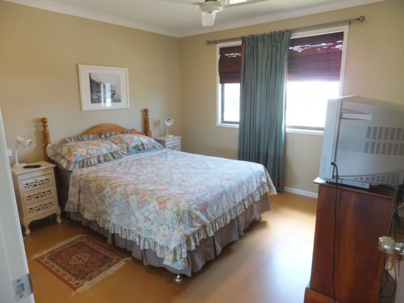 27 WATKINS STREET, Buxton QLD 4660