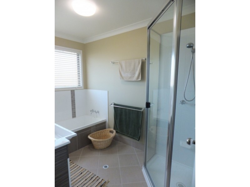 27 WATKINS STREET, Buxton QLD 4660