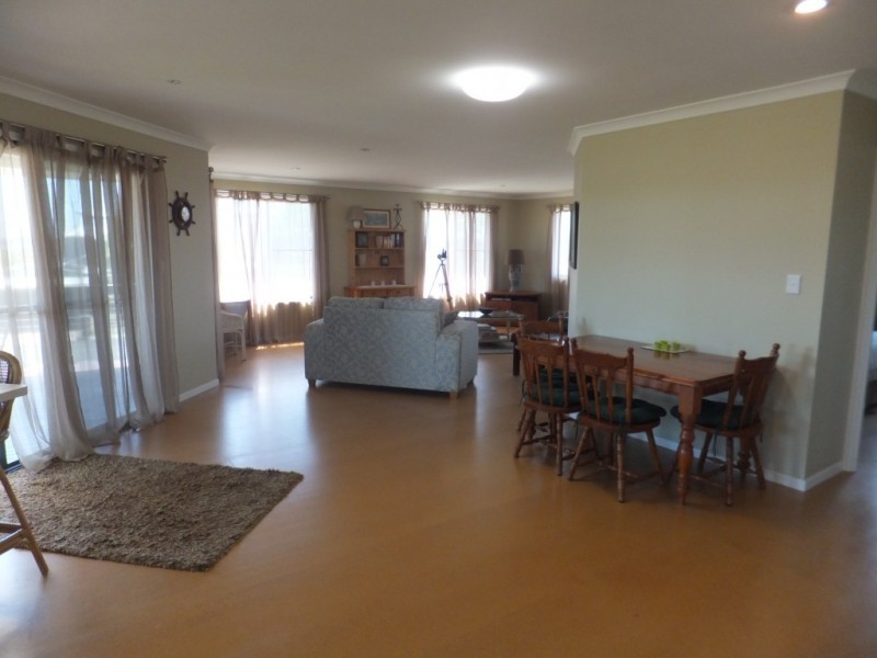 27 WATKINS STREET, Buxton QLD 4660
