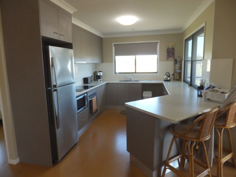 27 WATKINS STREET, Buxton QLD 4660