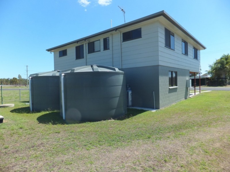 27 WATKINS STREET, Buxton QLD 4660