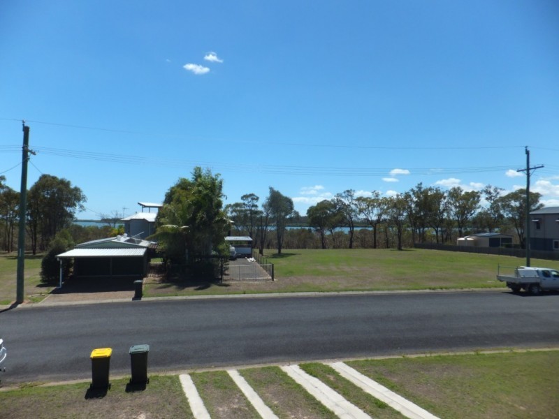 27 WATKINS STREET, Buxton QLD 4660