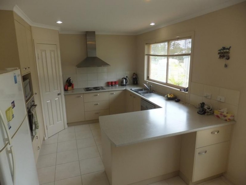 15 YALLA LANE, Redridge QLD 4660