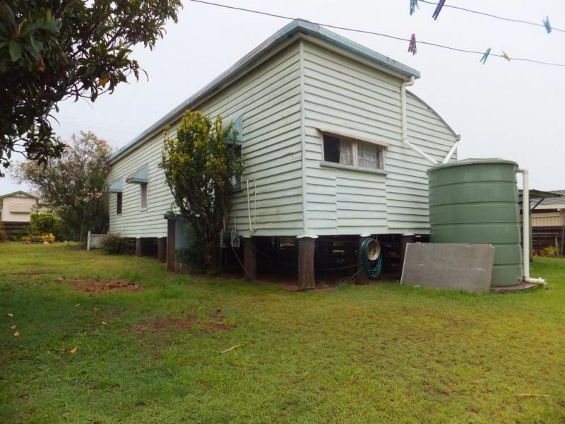 17 BROADHURST STREET, Childers QLD 4660