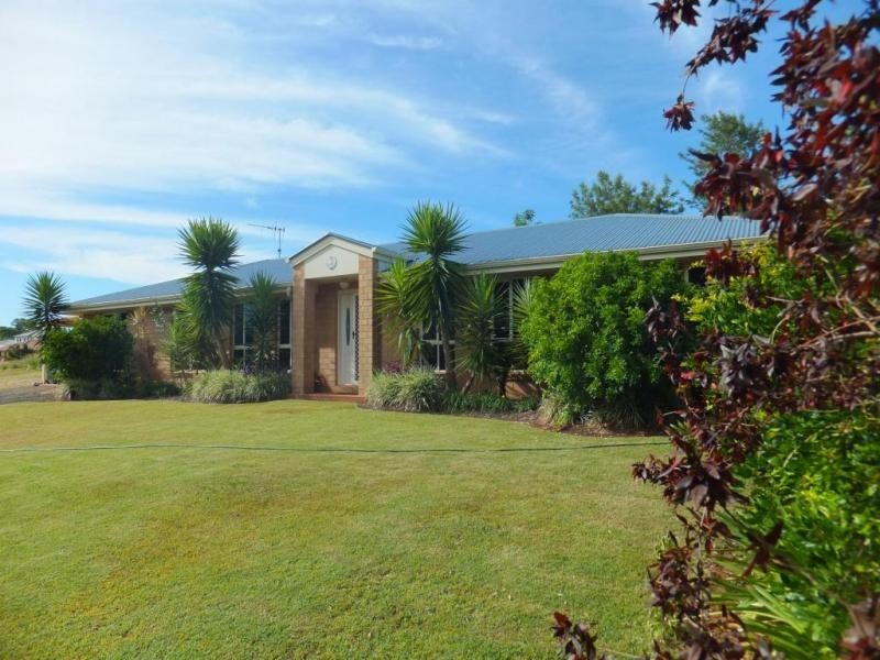 63 THOMPSON ROAD, Childers QLD 4660