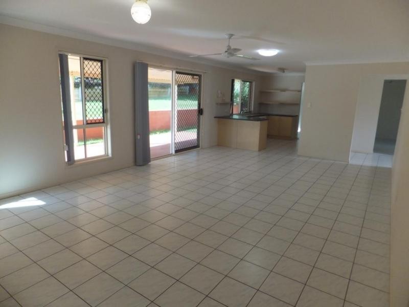 63 THOMPSON ROAD, Childers QLD 4660