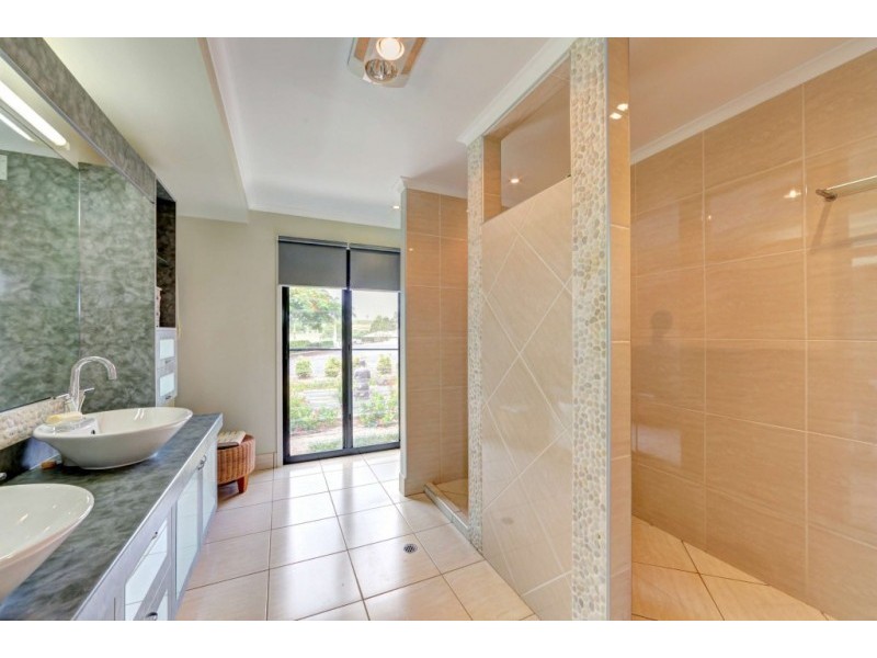 38 HUXLEY ROAD, North Isis QLD 4660