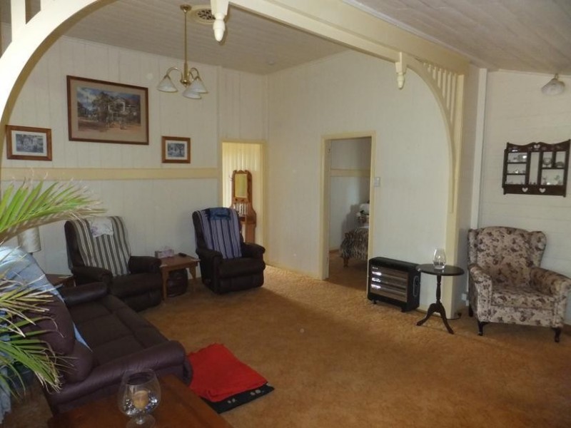 37 SOUTH ISIS ROAD, South Isis QLD 4660