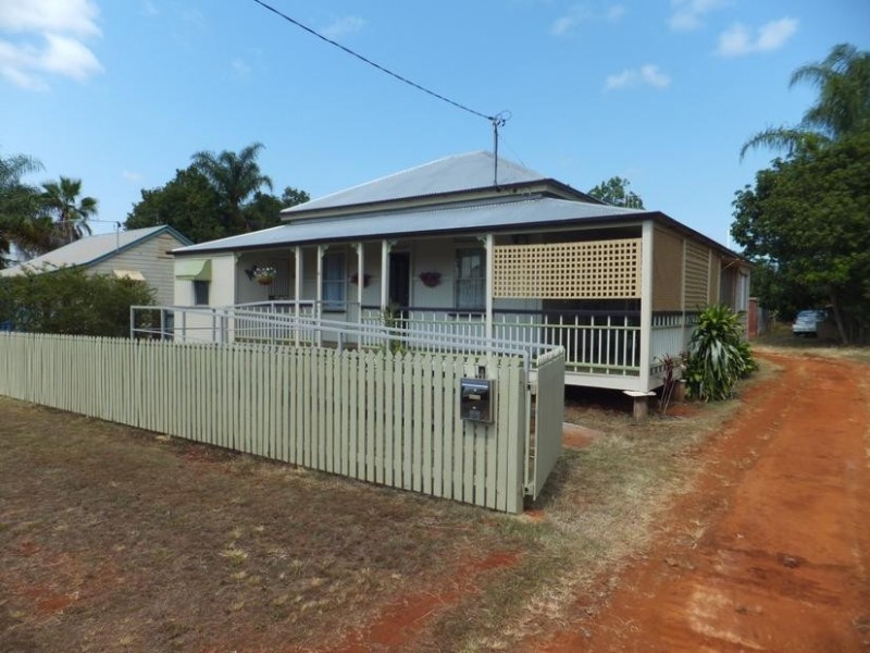 4 NOAKES STREET, Childers QLD 4660