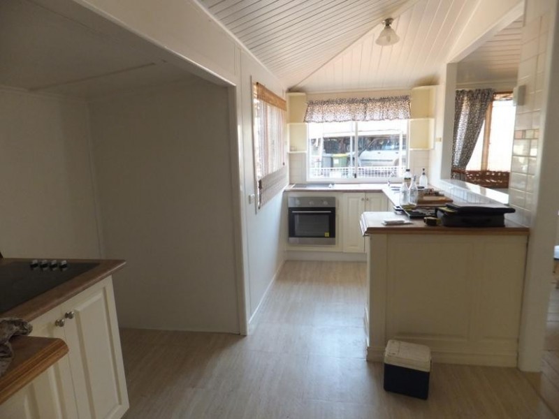 4 NOAKES STREET, Childers QLD 4660