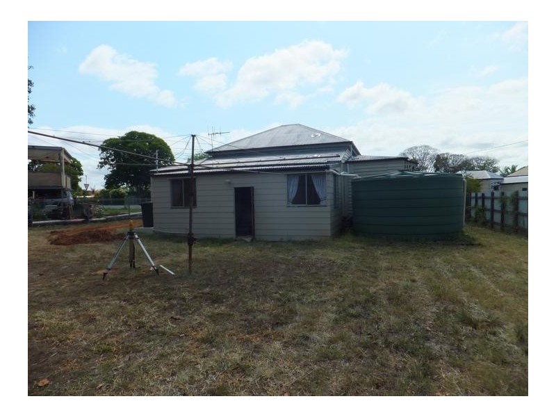 4 NOAKES STREET, Childers QLD 4660